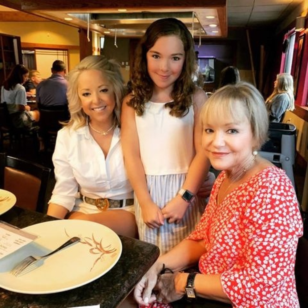 Meet your Posher, Lucy